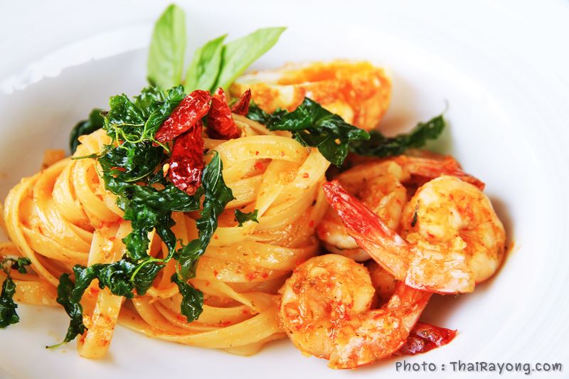 ร้านอาหาร อร่อย ทะเล แกลง The Oriental Beach Rayong ระยอง เกาะเสม็ด