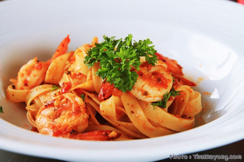 ร้านอาหาร อร่อย ทะเล แกลง The Oriental Beach Rayong ระยอง เกาะเสม็ด