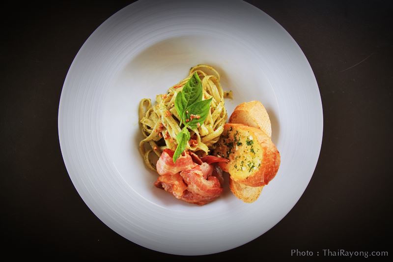 ร้านอาหาร อร่อย ทะเล แกลง The Oriental Beach Rayong ระยอง เกาะเสม็ด
