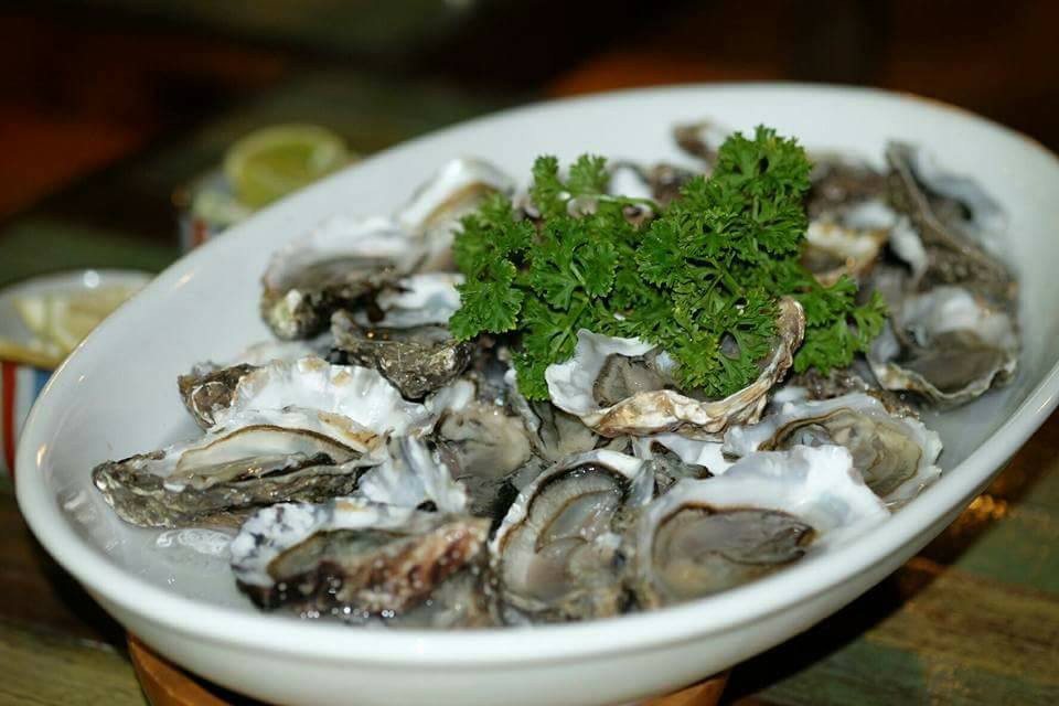 ร้านอาหาร อร่อย ทะเล แกลง The Oriental Beach Rayong ระยอง เกาะเสม็ด