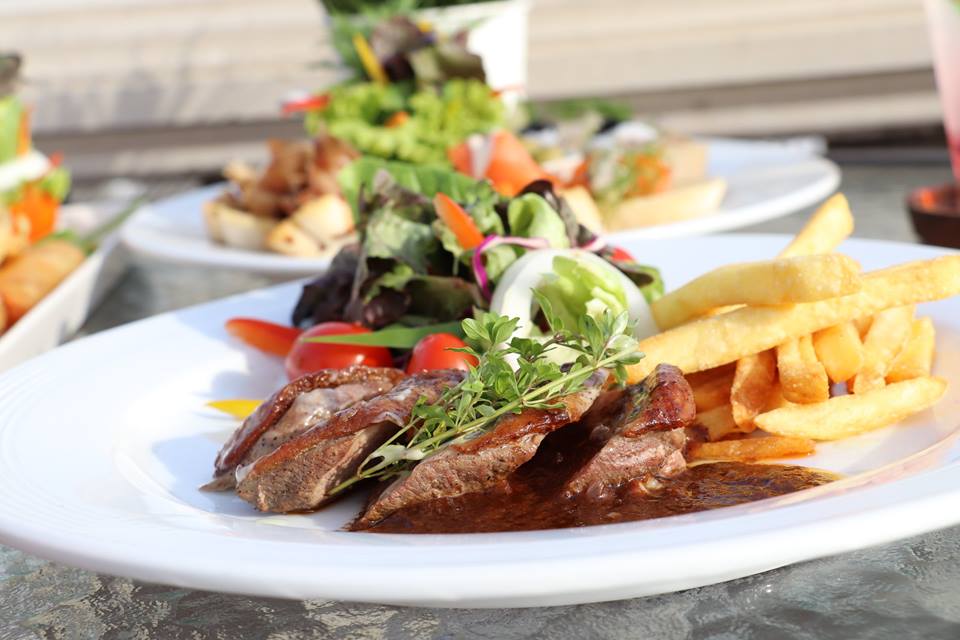 ร้านอาหาร อร่อย ทะเล แกลง The Oriental Beach Rayong ระยอง เกาะเสม็ด