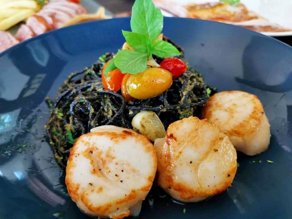 ร้านอาหาร อร่อย ทะเล แกลง The Oriental Beach Rayong ระยอง เกาะเสม็ด